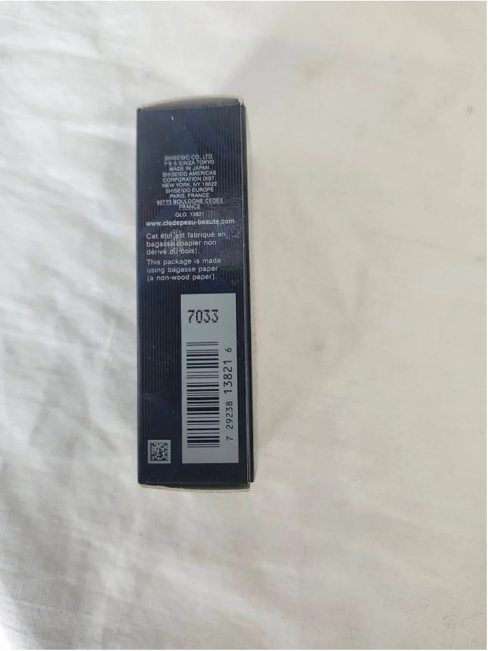 Clé de Peau Beauté Silk Scroll Lipstick